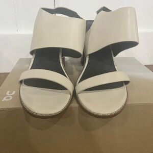 Elegant Cream Women's Sandals